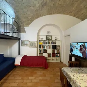  Apartment Royal House At The Center
