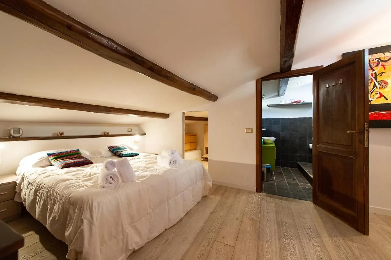 Casajusta Trastevere Rome 0*,  Italy